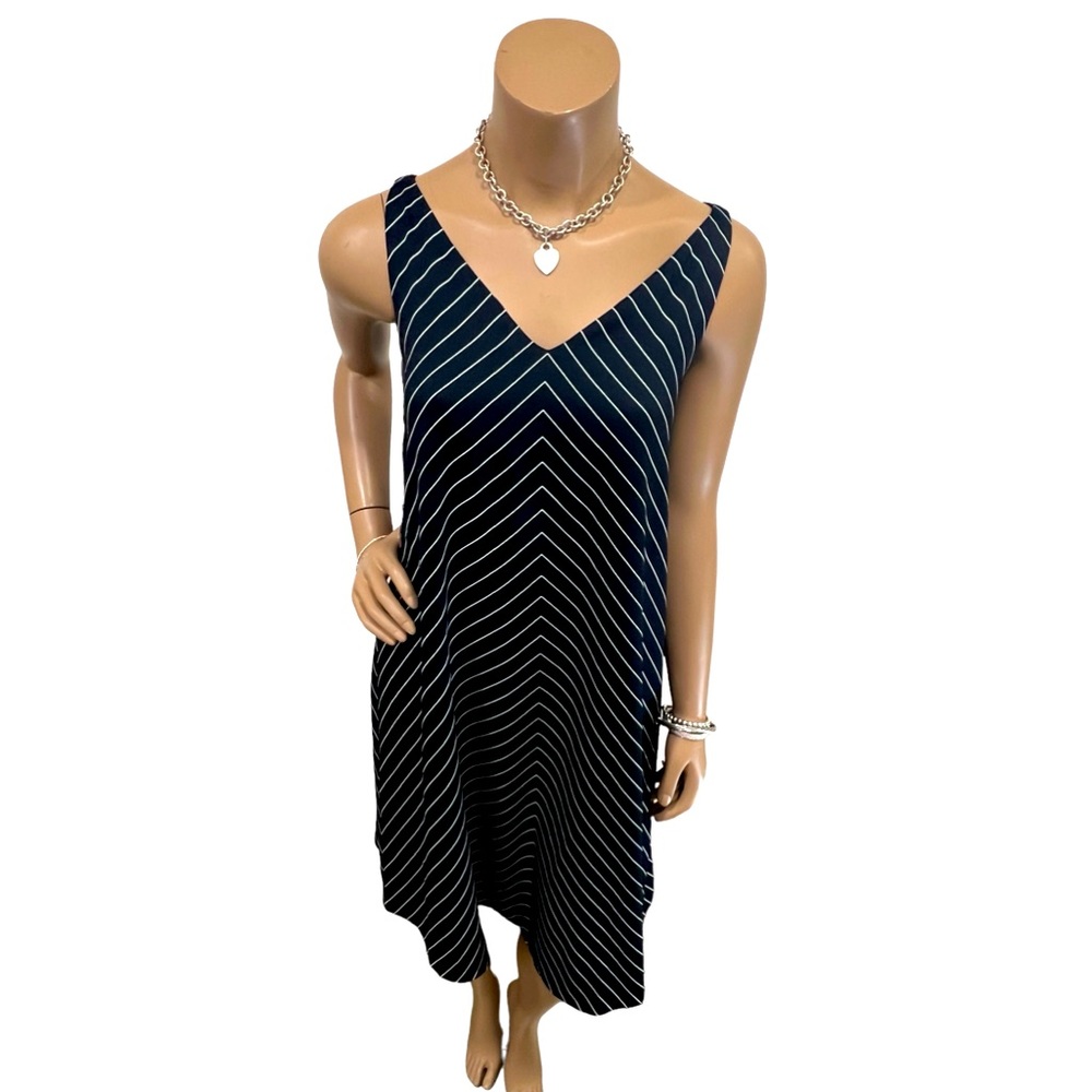 🔥🔥Stunning Ann Taylor Dress✨👗💎 - Picture 2 of 4